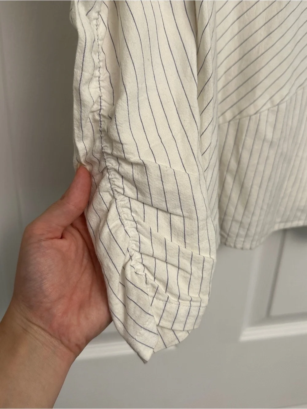Zara Cream Pinstripe Puff-Sleeve Blouse with Neck Tie